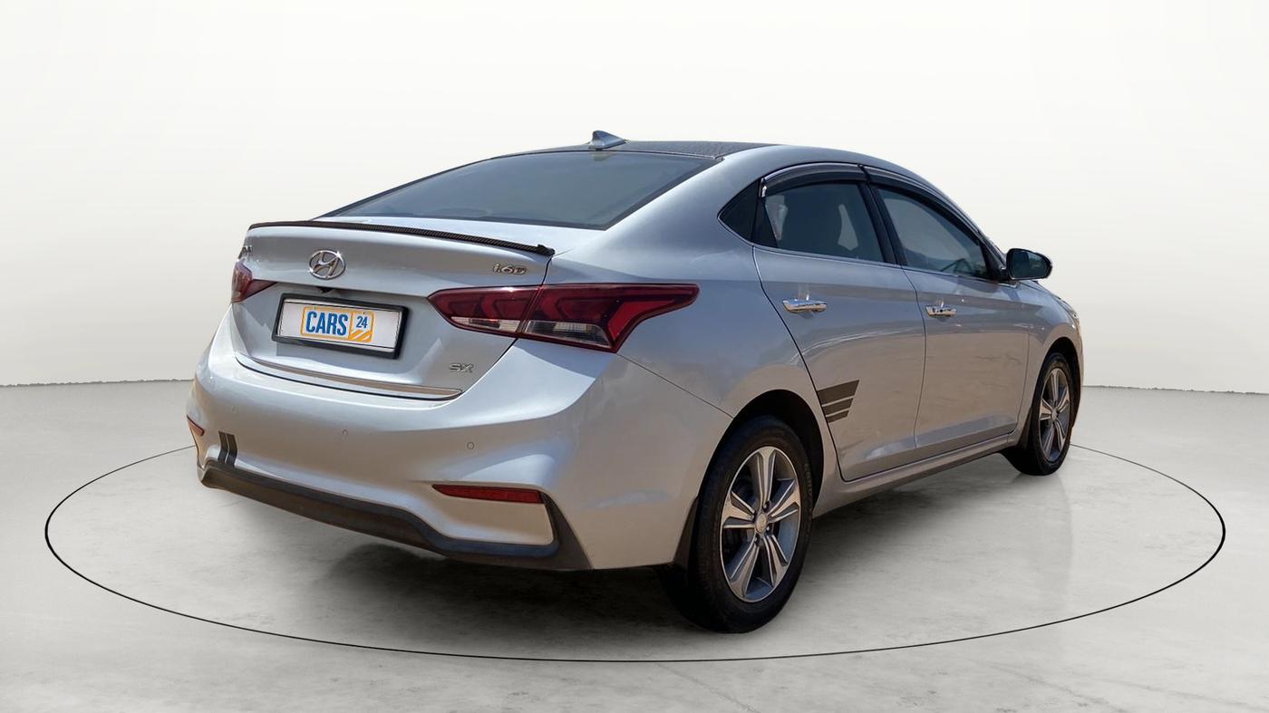 2017 Hyundai Verna 1.6 SX (O) CRDI MT, Diesel, Manual, 83,653 km, Right Back Diagonal