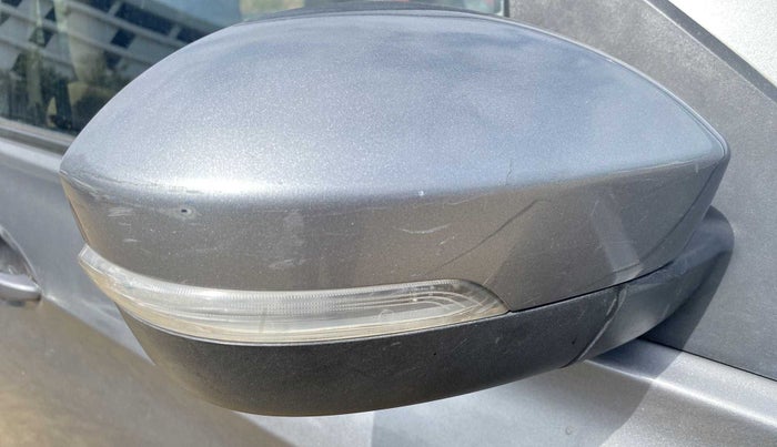 2018 Tata Tiago XZ PETROL, Petrol, Manual, 53,727 km, Right rear-view mirror - Cover has minor damage