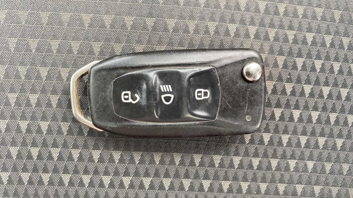 2018 Tata Tiago XZ PETROL, Petrol, Manual, 53,727 km, Key Close Up
