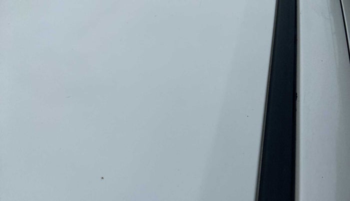 2015 Maruti Swift LXI, Petrol, Manual, 75,160 km, Roof - Slightly dented