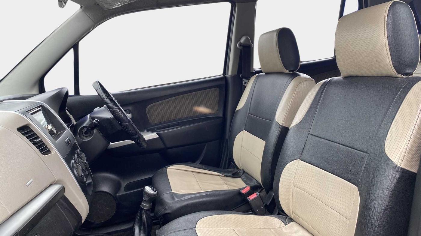 2015 Maruti Wagon R 1.0 LXI, Petrol, Manual, 74,802 km, Right Side Front Door Cabin