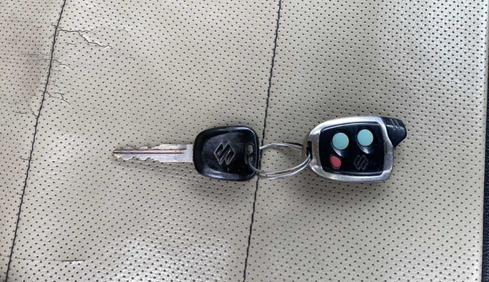 2015 Maruti Wagon R 1.0 LXI, Petrol, Manual, 74,802 km, Key Close Up