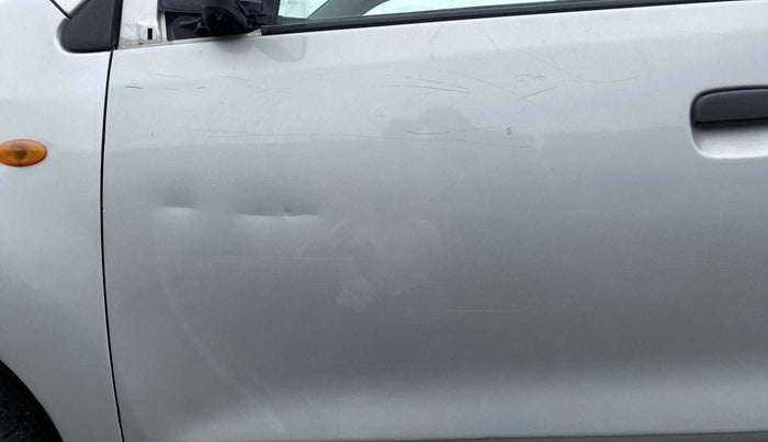 2015 Maruti Wagon R 1.0 LXI, Petrol, Manual, 74,802 km, Front passenger door - Minor scratches