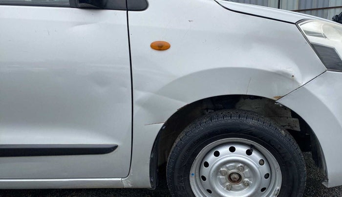 2015 Maruti Wagon R 1.0 LXI, Petrol, Manual, 74,802 km, Right fender - Slightly dented