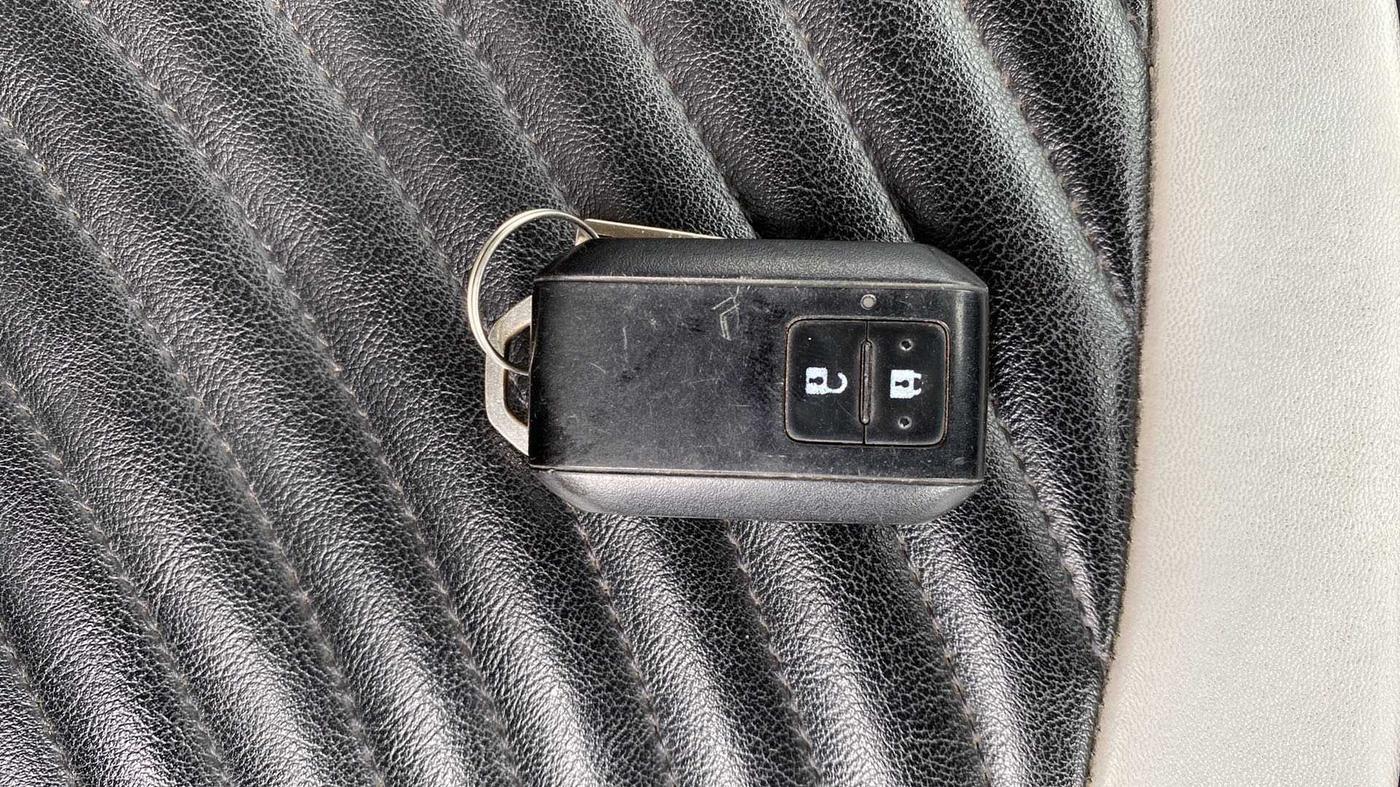2019 Maruti Baleno ZETA CVT PETROL 1.2, Petrol, Automatic, 24,684 km, Key Close Up
