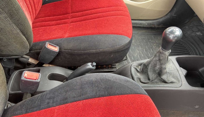 2015 Hyundai Eon MAGNA +, Petrol, Manual, 33,008 km, Gear Lever