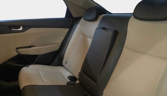 2022 Hyundai Verna SX (O) 1.5 CRDI, Diesel, Manual, 54,192 km, Right Side Rear Door Cabin