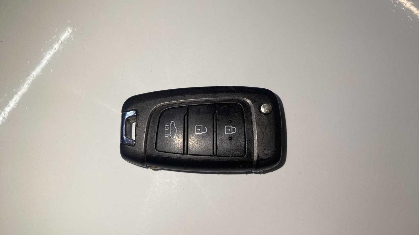 2019 Hyundai Verna 1.4 EX PETROL, Petrol, Manual, 25,392 km, Key Close Up