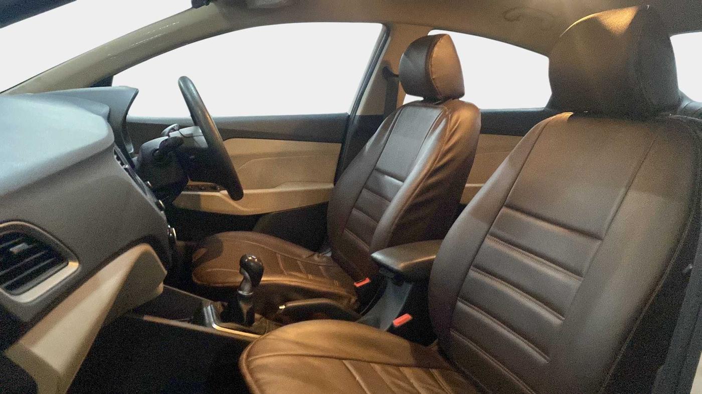 2019 Hyundai Verna 1.4 EX PETROL, Petrol, Manual, 25,392 km, Right Side Front Door Cabin