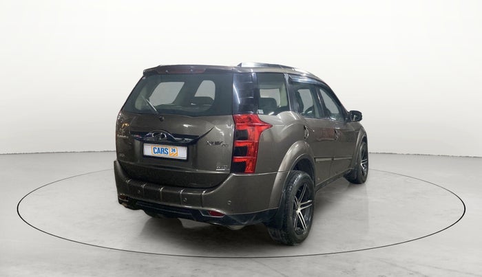 2018 Mahindra XUV500 W10 AT, Diesel, Automatic, 89,691 km, Right Back Diagonal