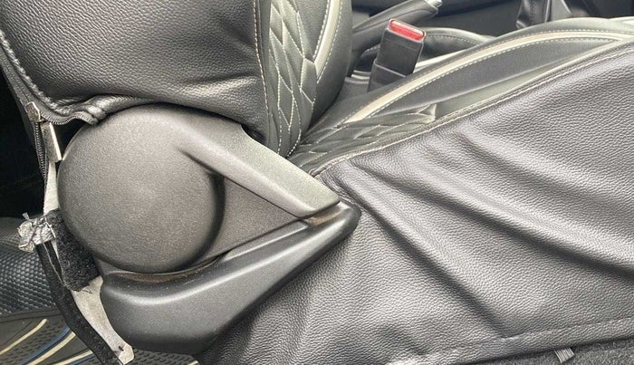 2016 Maruti Baleno DELTA PETROL 1.2, Petrol, Manual, 44,756 km, Driver Side Adjustment Panel