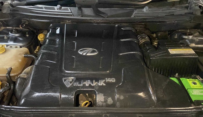 2013 Mahindra XUV500 W8, Diesel, Manual, 1,04,490 km, Open Bonet