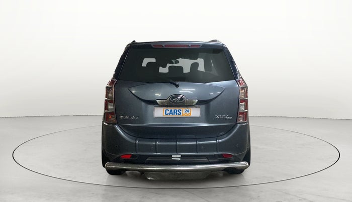 2013 Mahindra XUV500 W8, Diesel, Manual, 1,04,490 km, Back/Rear