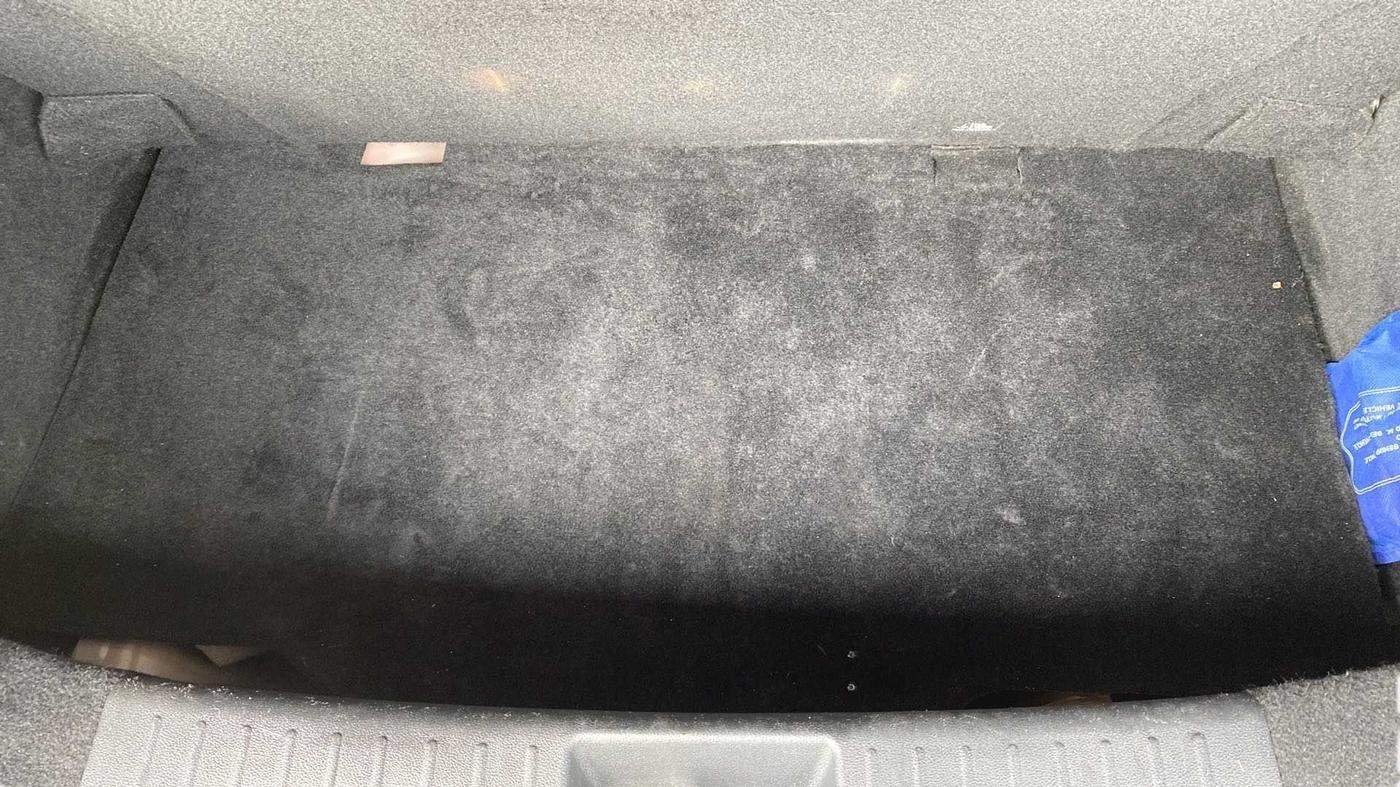 2018 Mahindra KUV 100 NXT K8 P 6 STR, Petrol, Manual, 39,396 km, Boot Inside