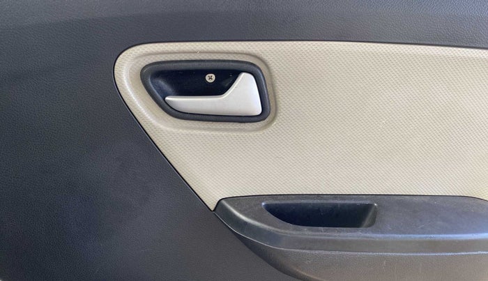 2020 Maruti Alto VXI, Petrol, Manual, 33,653 km, Driver Side Door Panels Control