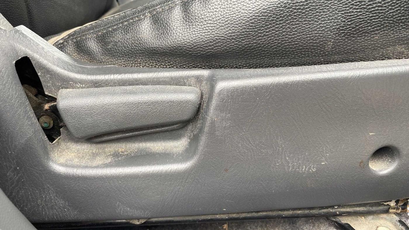 2015 Maruti Alto K10 VXI AMT, Petrol, Automatic, 53,127 km, Driver Side Adjustment Panel