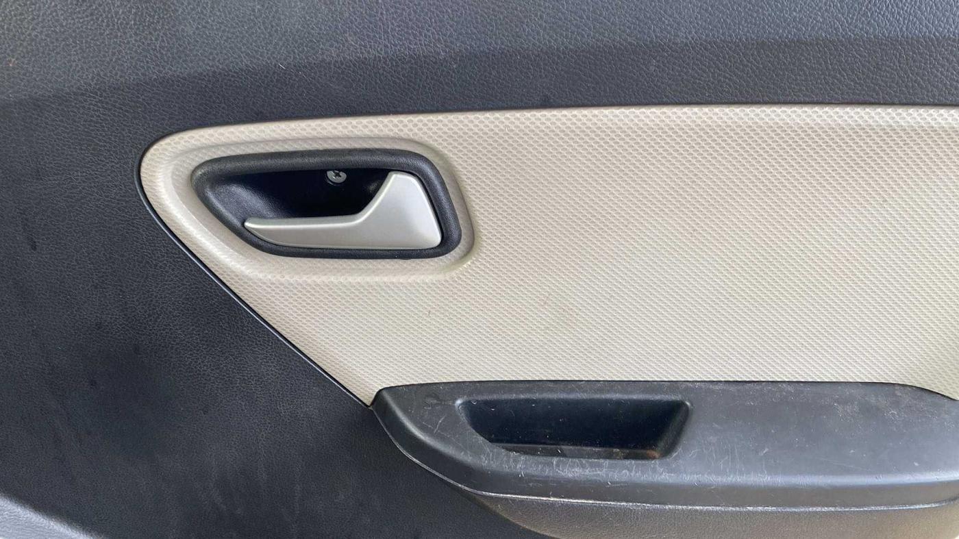 2020 Maruti Alto VXI, Petrol, Manual, 22,587 km, Driver Side Door Panels Control