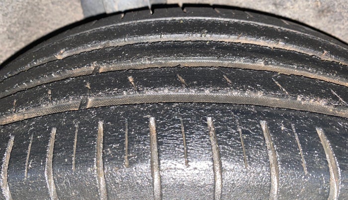 2019 Maruti Baleno ZETA PETROL 1.2, Petrol, Manual, 37,362 km, Right Rear Tyre Tread