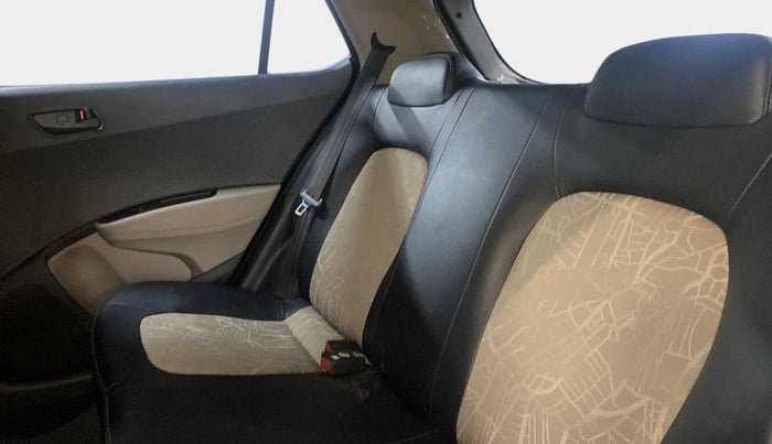 2020 Hyundai Grand i10 MAGNA 1.2 KAPPA VTVT, Petrol, Manual, 50,045 km, Right Side Rear Door Cabin