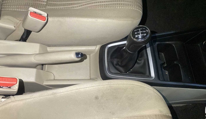 2022 Maruti Dzire VXI CNG, CNG, Manual, 22,447 km, Gear Lever