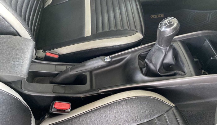 2019 Maruti Baleno ALPHA PETROL 1.2, Petrol, Manual, 28,597 km, Gear Lever