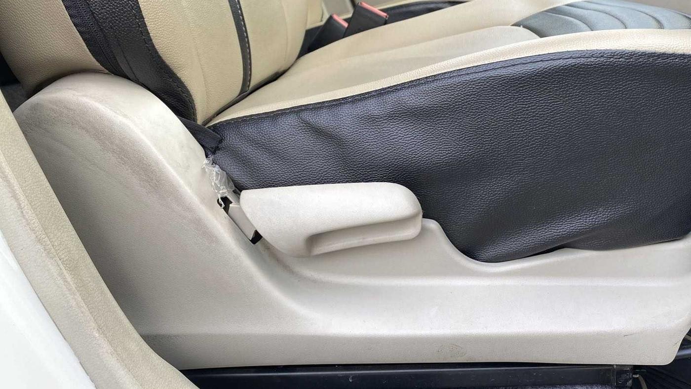 2020 Maruti Celerio ZXI AMT, Petrol, Automatic, 29,386 km, Driver Side Adjustment Panel