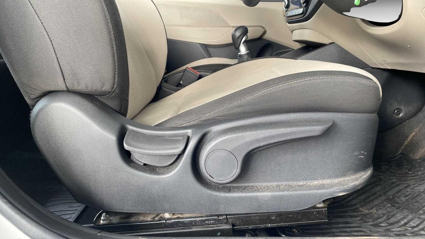 2018 Hyundai Verna 1.6 VTVT SX, Petrol, Manual, 53,077 km, Driver Side Adjustment Panel