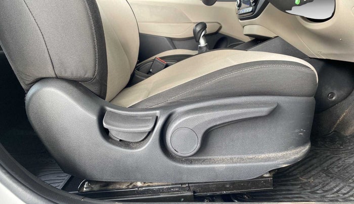 2018 Hyundai Verna 1.6 VTVT SX, Petrol, Manual, 53,077 km, Driver Side Adjustment Panel