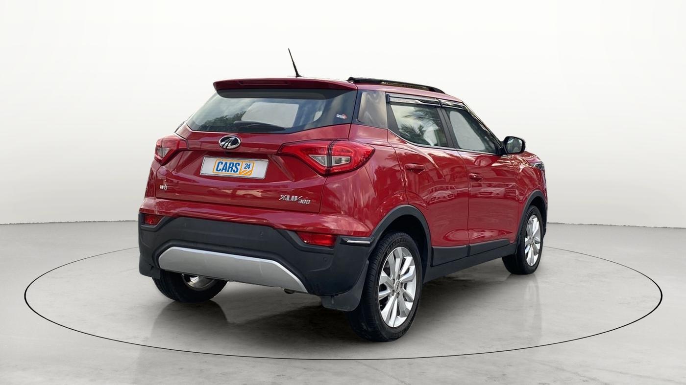 2020 Mahindra XUV300 W8 1.2 PETROL, Petrol, Manual, 23,123 km, Right Back Diagonal