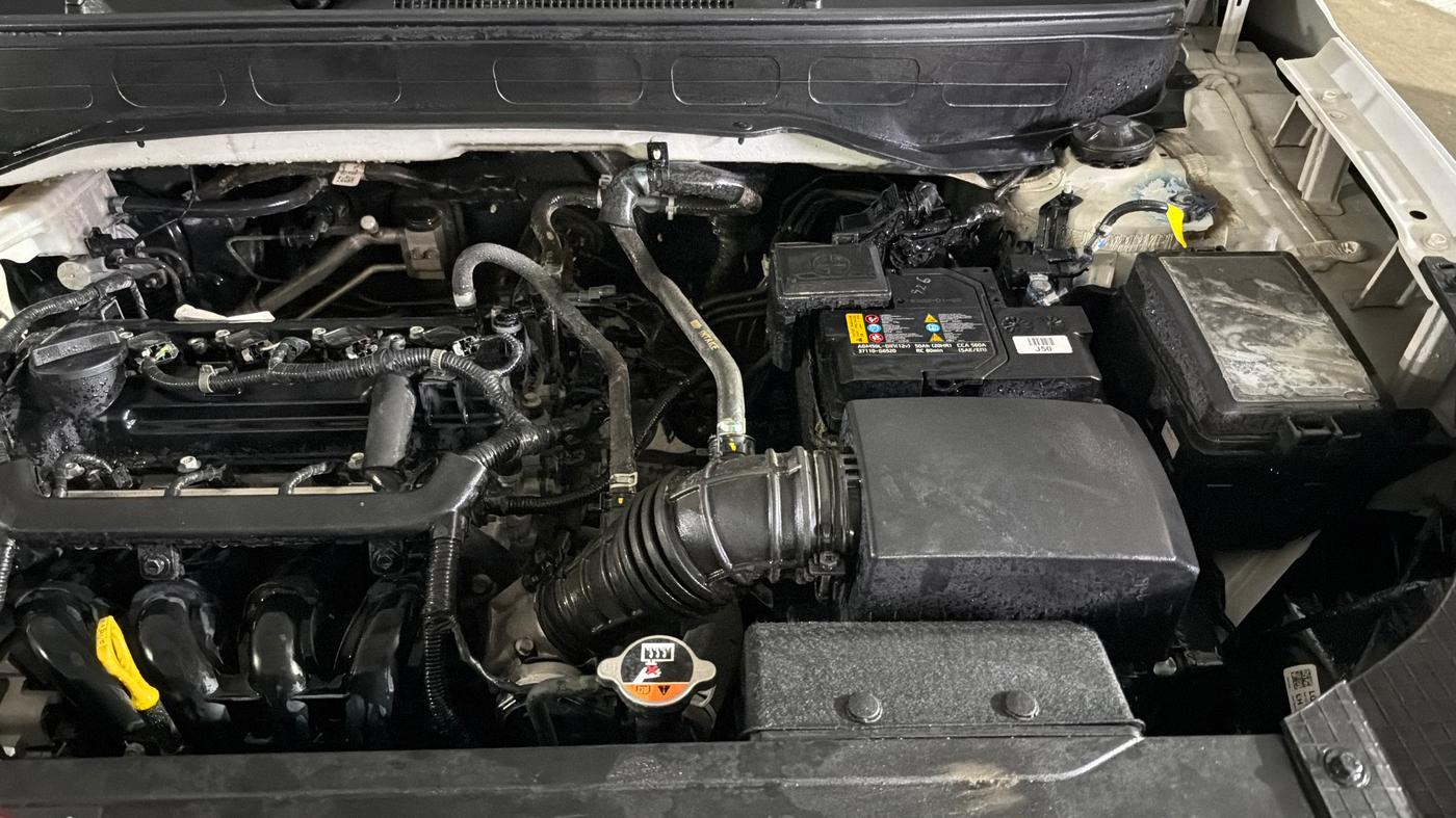 2023 Hyundai VENUE S 1.2, Petrol, Manual, 49,766 km, Engine View - Left