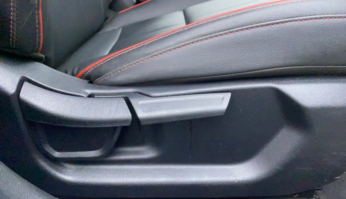 2021 Hyundai NEW I20 N LINE N8 1.0 TURBO GDI DCT, Petrol, Automatic, 28,476 km, Driver Side Adjustment Panel