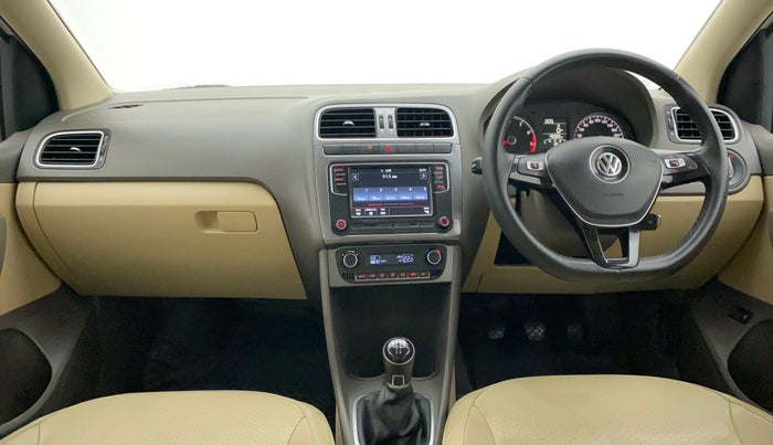 2019 Volkswagen Vento HIGHLINE 1.6 MPI, Petrol, Manual, 40,392 km, Dashboard