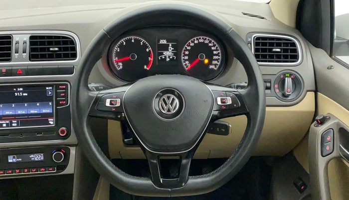2019 Volkswagen Vento HIGHLINE 1.6 MPI, Petrol, Manual, 40,392 km, Steering Wheel Close Up