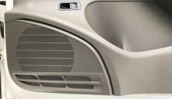 2019 Volkswagen Vento HIGHLINE 1.6 MPI, Petrol, Manual, 40,392 km, Speaker