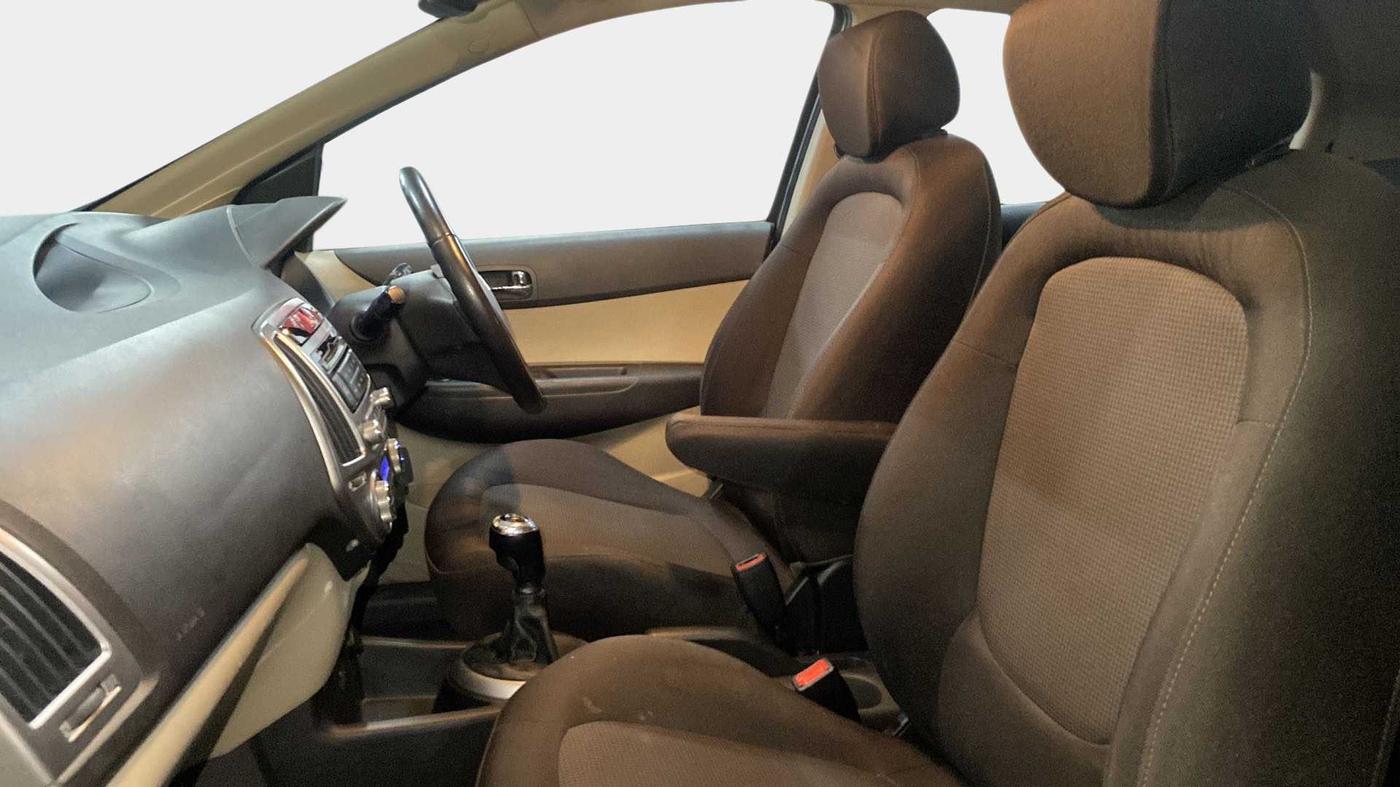 2012 Hyundai i20 ASTA 1.4 CRDI, Diesel, Manual, 80,949 km, Right Side Front Door Cabin
