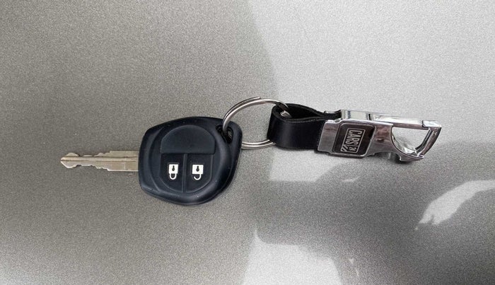 2021 Maruti Swift VXI, Petrol, Manual, 12,084 km, Key Close Up