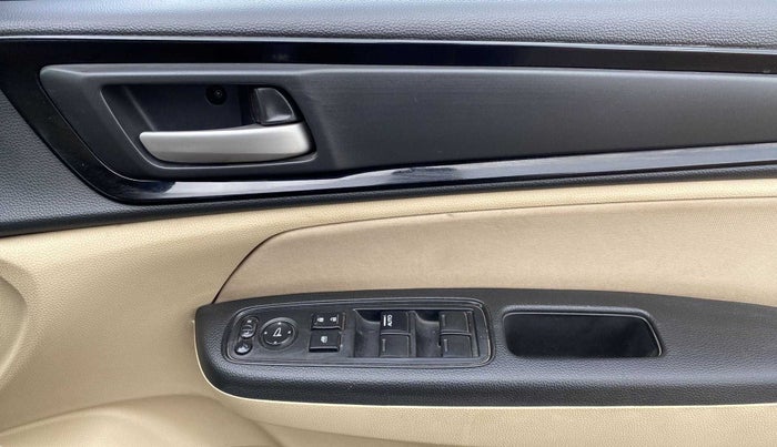 2019 Honda Amaze 1.2L I-VTEC VX, Petrol, Manual, 54,418 km, Driver Side Door Panels Control