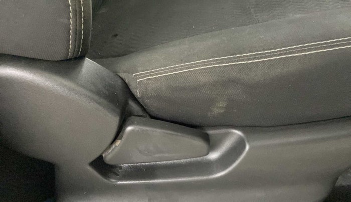 2019 Datsun Redi Go A, Petrol, Manual, 29,103 km, Driver Side Adjustment Panel