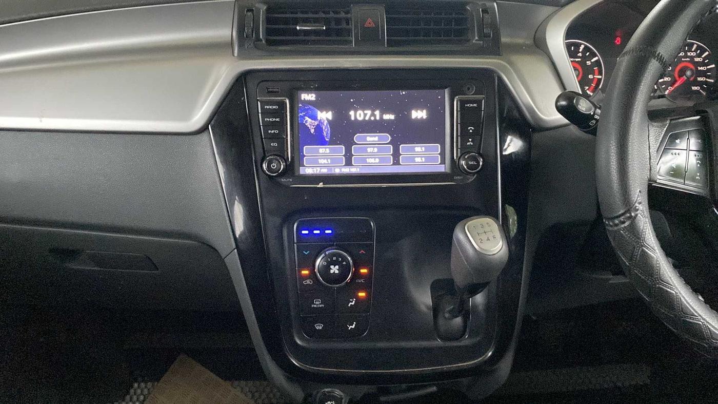 2017 Mahindra KUV 100 NXT K6+ D 6 STR, Diesel, Manual, 51,777 km, Air Conditioner