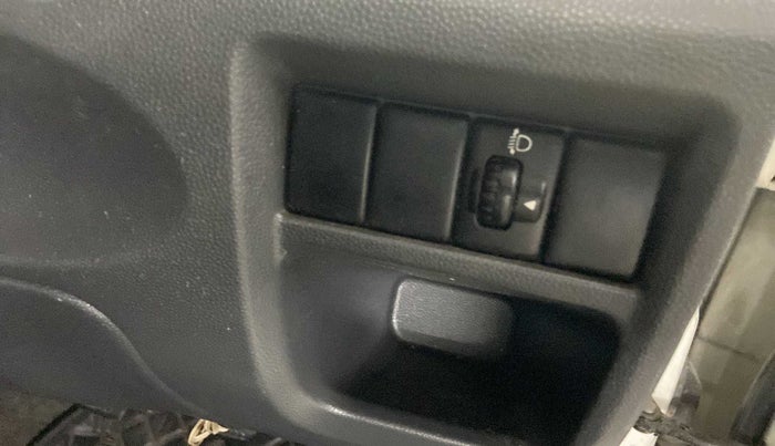 2018 Maruti Alto 800 LXI, Petrol, Manual, 56,299 km, Dashboard - Headlight height adjustment not working