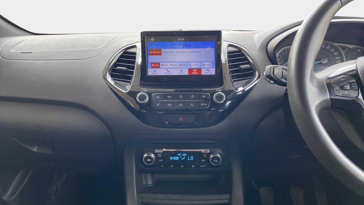 2019 Ford New Figo TITANIUM BLU 1.2 PETROL, Petrol, Manual, 40,604 km, Air Conditioner