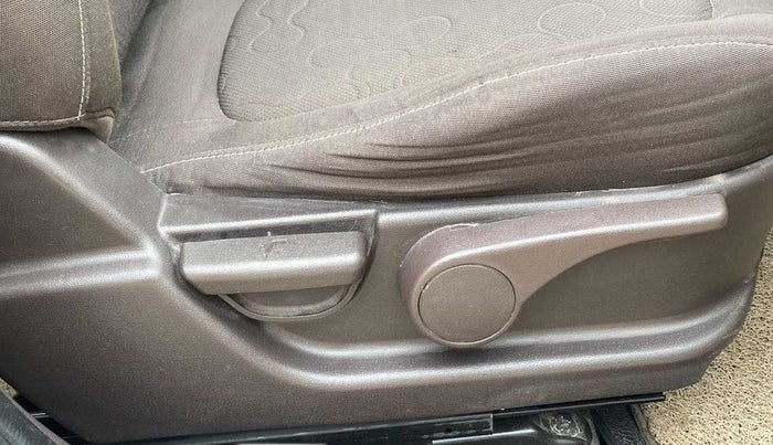 2010 Hyundai i20 ASTA 1.2, Petrol, Manual, 62,105 km, Driver Side Adjustment Panel