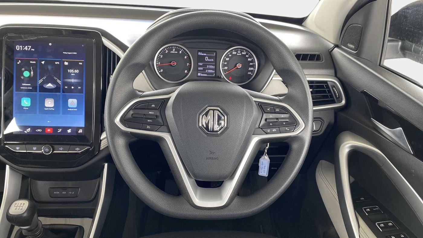 2021 MG HECTOR PLUS SUPER 2.0 DIESEL TURBO MT 7-STR, Diesel, Manual, 23,126 km, Steering Wheel Close Up