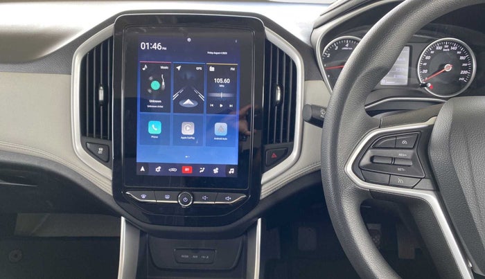 2021 MG HECTOR PLUS SUPER 2.0 DIESEL TURBO MT 7-STR, Diesel, Manual, 23,126 km, Infotainment System