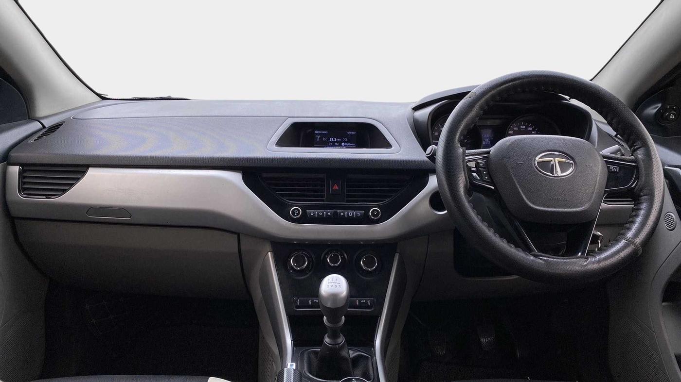 2018 Tata NEXON XM PETROL, Petrol, Manual, 83,550 km, Dashboard