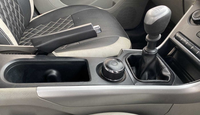 2018 Tata NEXON XM PETROL, Petrol, Manual, 83,550 km, Gear Lever