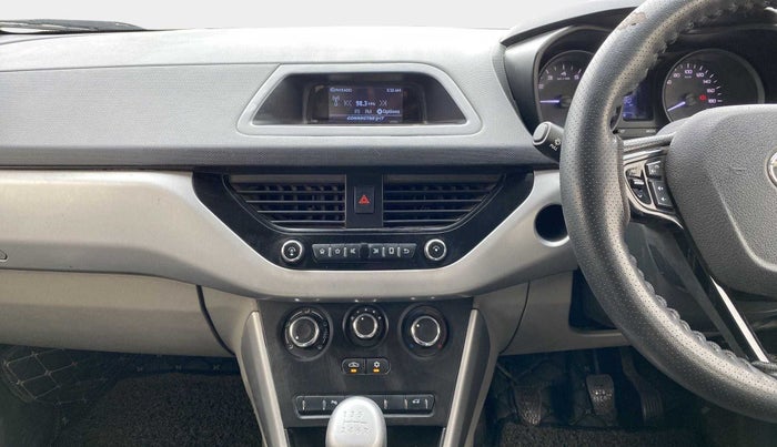 2018 Tata NEXON XM PETROL, Petrol, Manual, 83,550 km, Air Conditioner