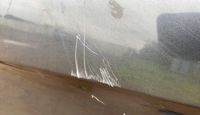 2018 Tata NEXON XM PETROL, Petrol, Manual, 83,550 km, Front passenger door - Minor scratches