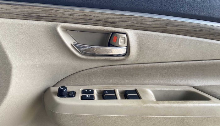2019 Maruti Ciaz ALPHA  AT 1.5 SHVS PETROL, Petrol, Automatic, 20,729 km, Driver Side Door Panels Control