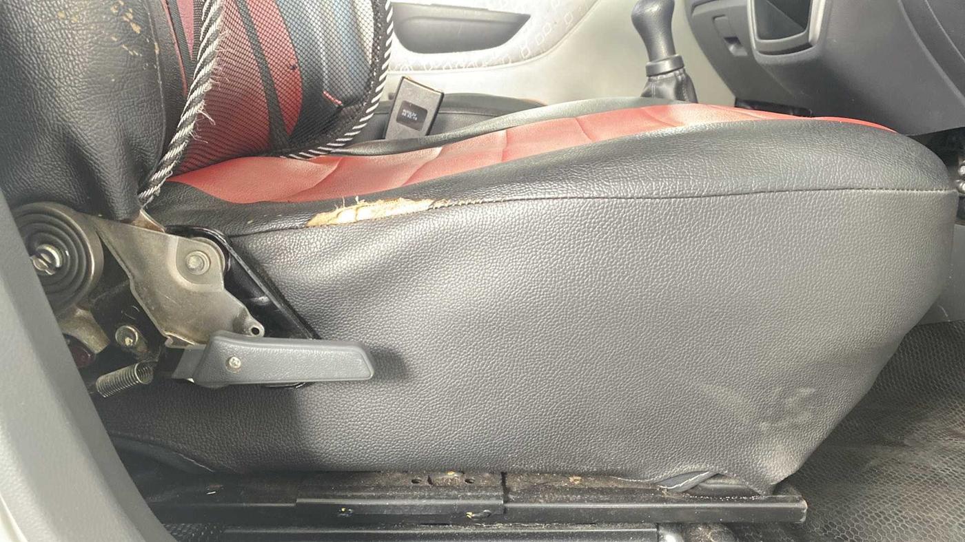 2019 Maruti Alto 800 LXI, Petrol, Manual, 34,429 km, Driver Side Adjustment Panel